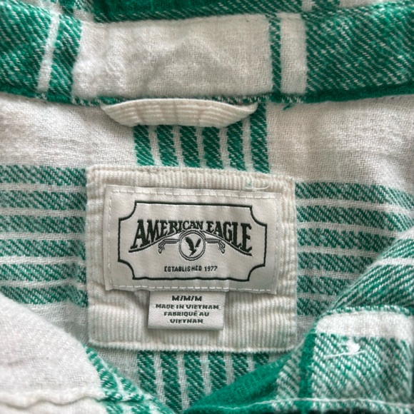 Super cute slightly cropped AE flannel! - Picture 4 of 5